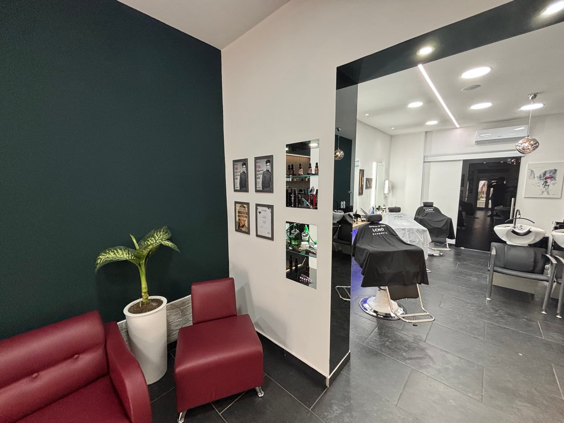 Area attesa e postazioni